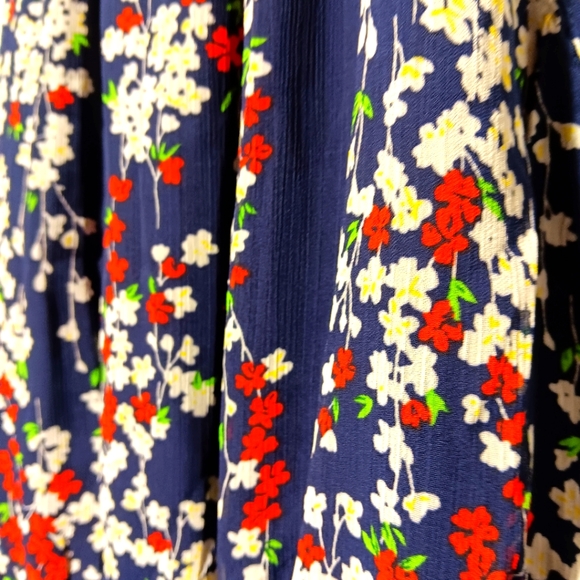 Gorgeous EUC Women's Spaghetti Strap Asymmetrical Midi Dress, Size Large - Picture 5 of 9